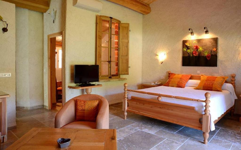 L' Escapade Hotel & Restaurant Le Pradet Oda fotoğraf