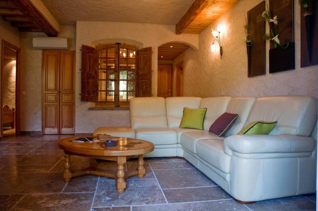 L' Escapade Hotel & Restaurant Le Pradet Dış mekan fotoğraf