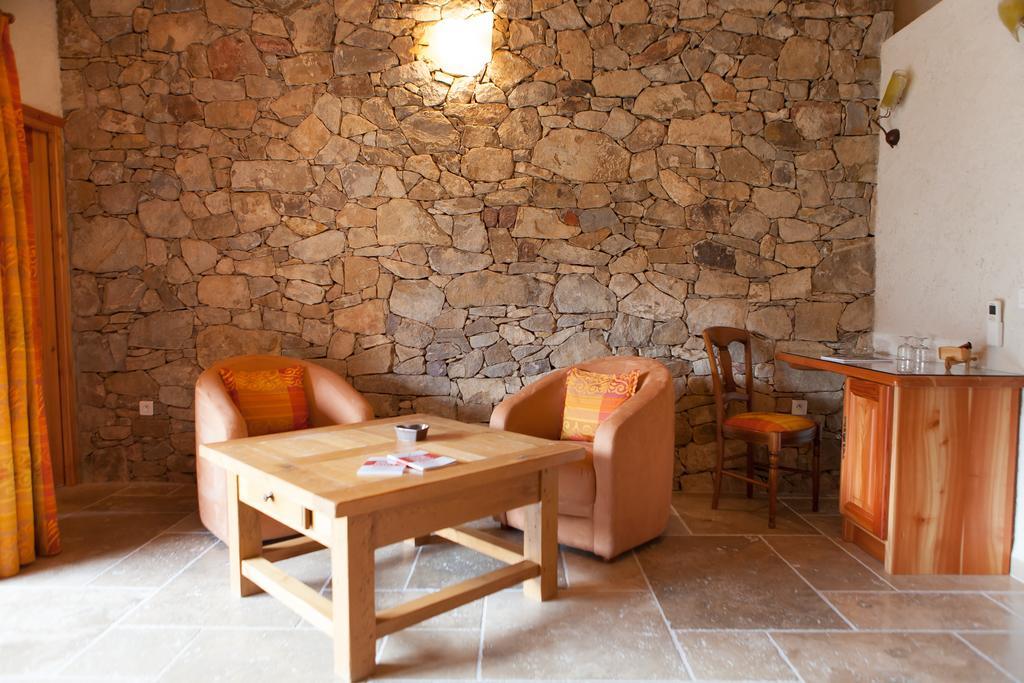 L' Escapade Hotel & Restaurant Le Pradet Dış mekan fotoğraf