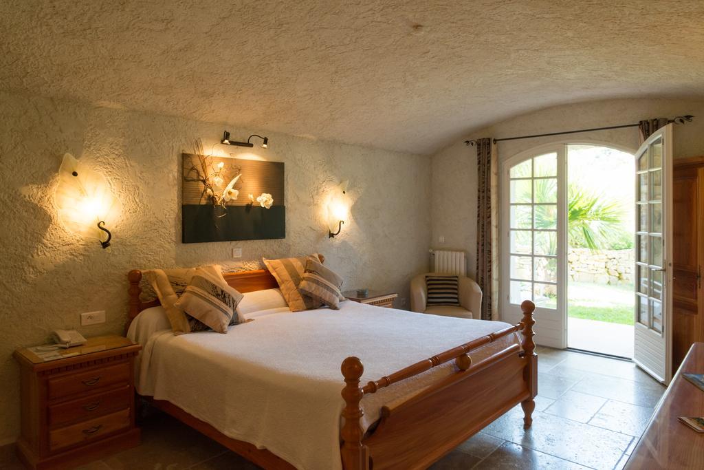 L' Escapade Hotel & Restaurant Le Pradet Dış mekan fotoğraf