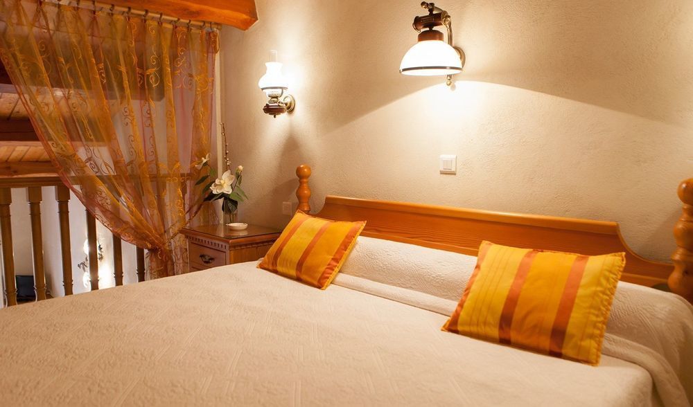 L' Escapade Hotel & Restaurant Le Pradet Dış mekan fotoğraf