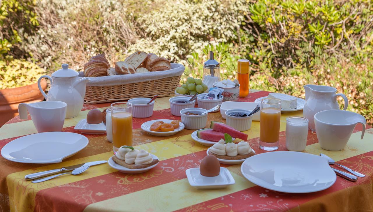L' Escapade Hotel & Restaurant Le Pradet Dış mekan fotoğraf