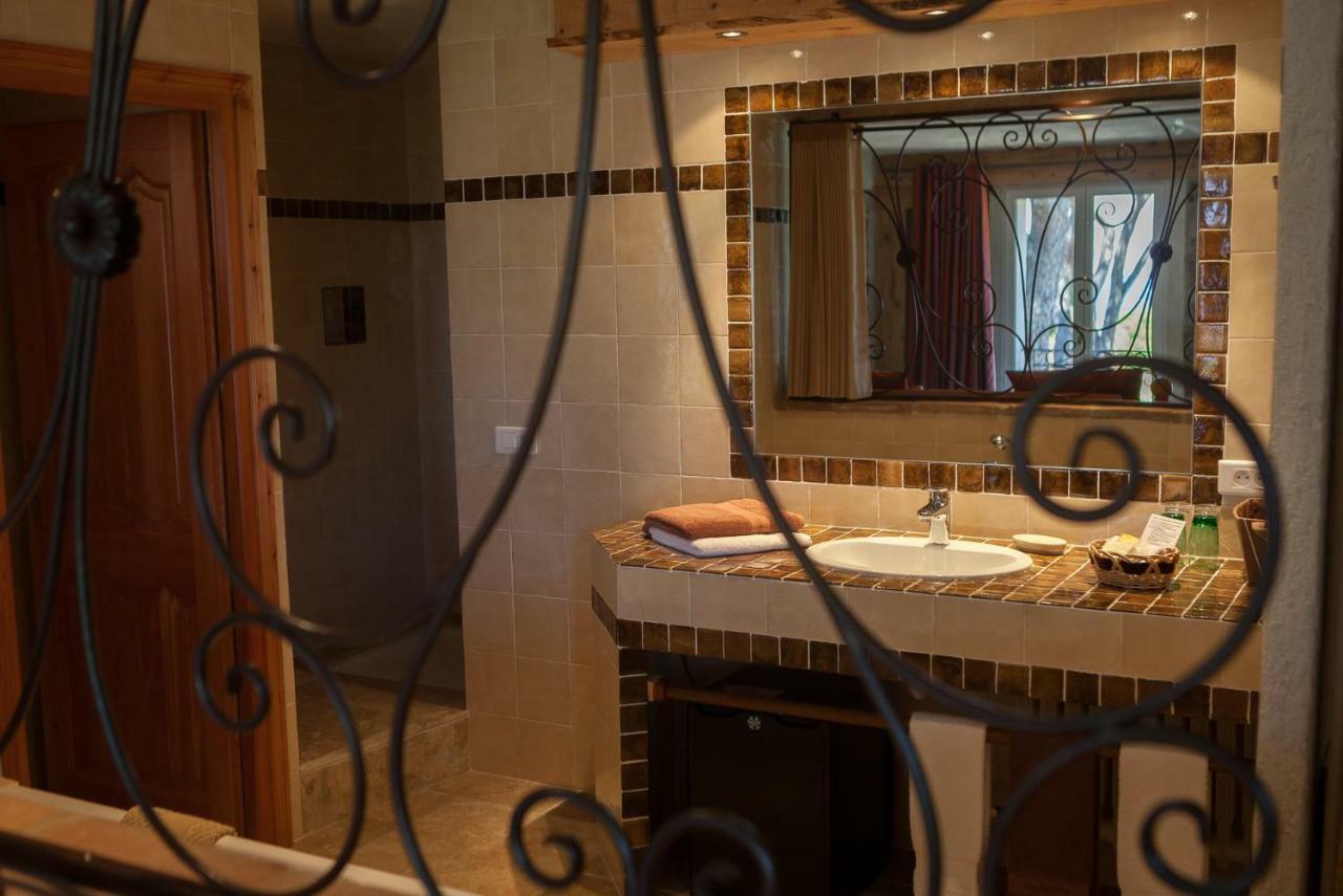 L' Escapade Hotel & Restaurant Le Pradet Dış mekan fotoğraf